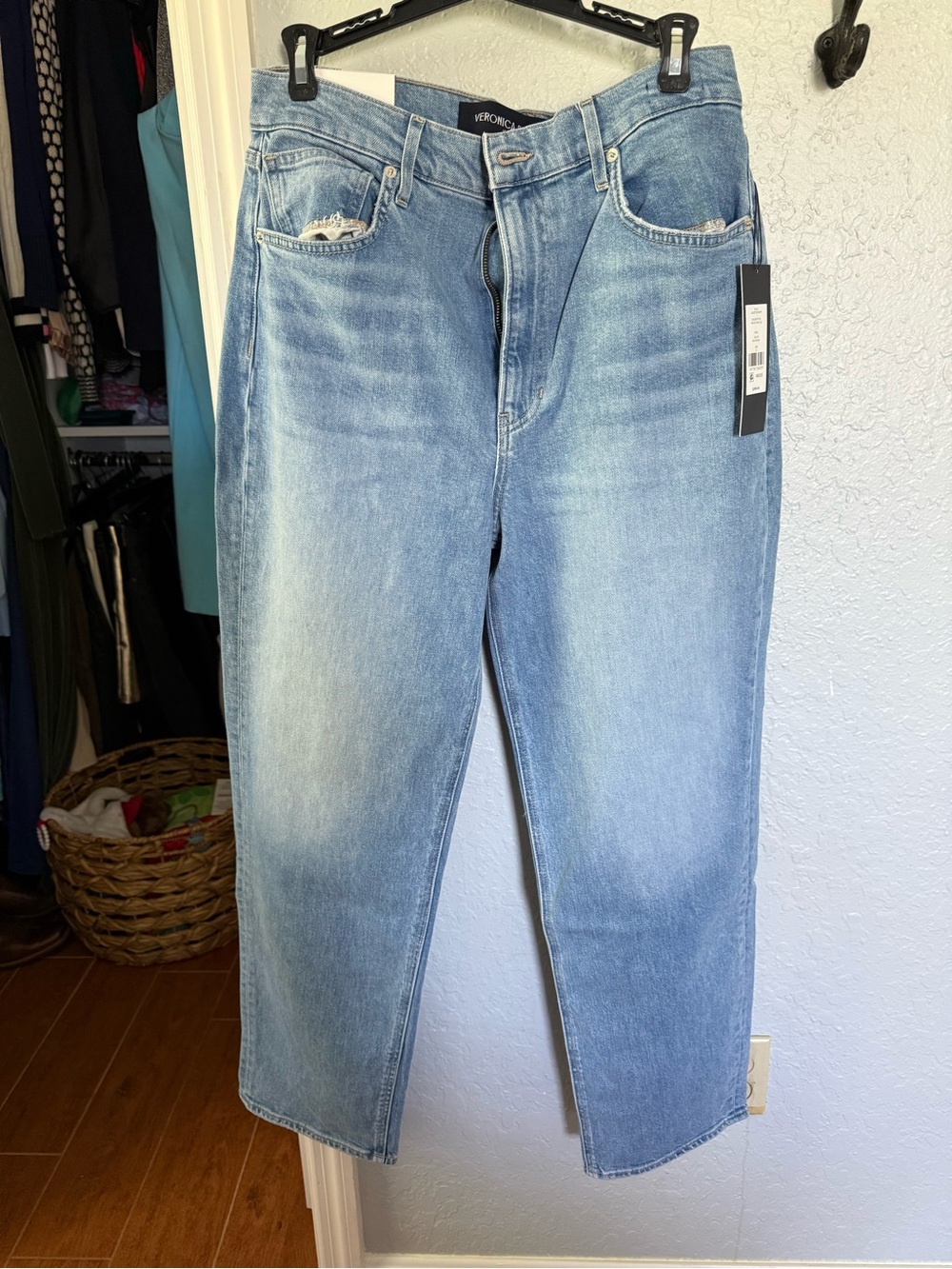 Veronica Beard Light Blue Relaxed Women’s Jeans